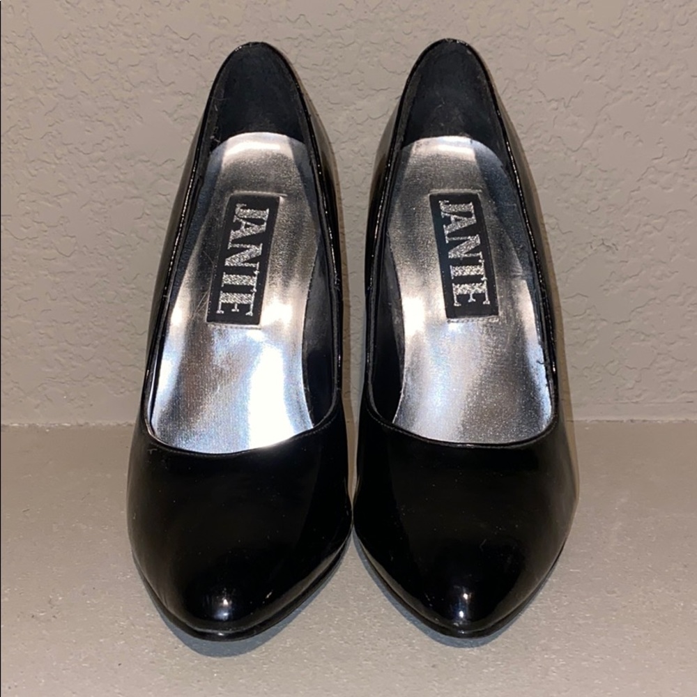 Jante glossy black high heels